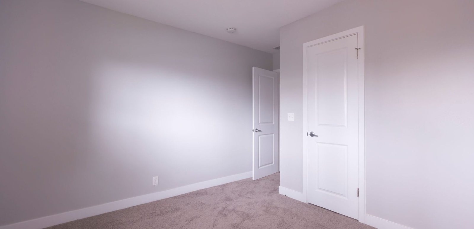 Should Closet Doors Be Painted Same Color as Walls Painting Doctors