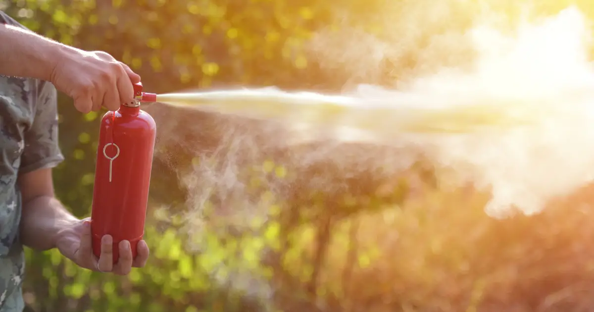How To Make A Fire Extinguisher Spray Paint
